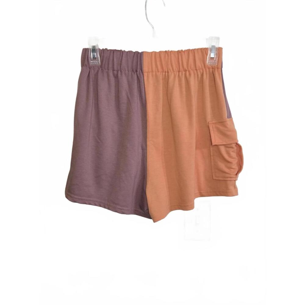 Colorblock Women's Crop Top with Wide Straps - Picture 6 of 7